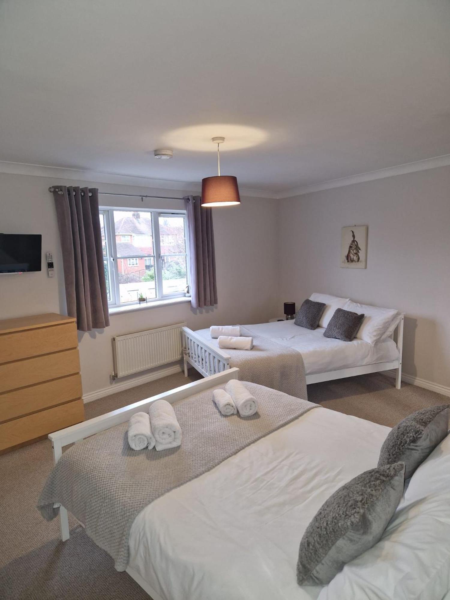 Hereford - Finch House - Modern 4 Bedroom House Located In South Hereford, Dog Friendly With Nearby Countryside, Pool Table, Sleeps Up To 10 Guests - Hosted By Rentmyhouse Exterior foto